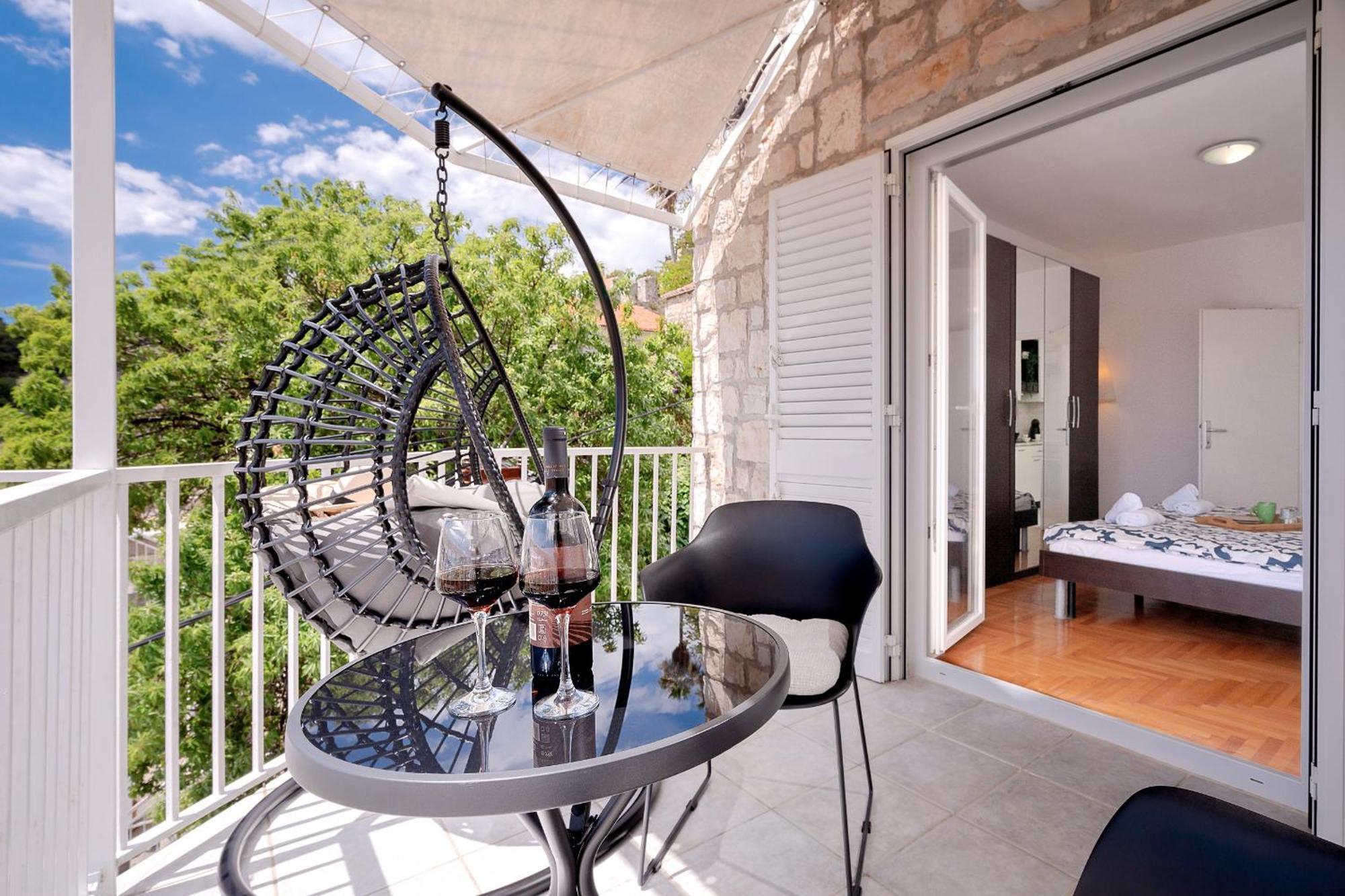 View - Zf Hvar *